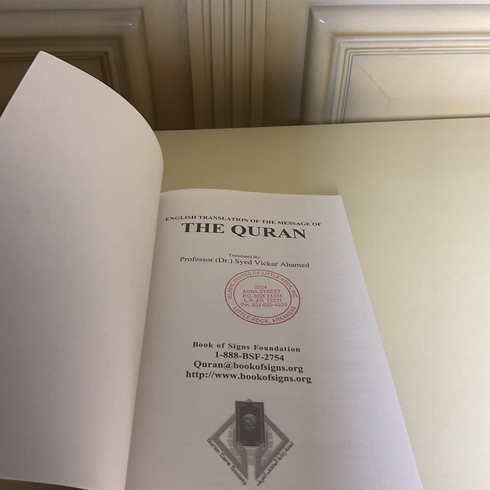 The Quran Hardcover Black Gold Religious Book Translation - Picture 7 of 7